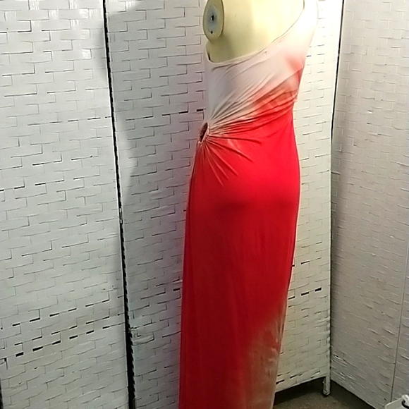 Dress - Picture 8 of 8